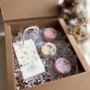 🎁 Coffret  Douceur printanière – 1 Suspension  & 3 fondants parfumés